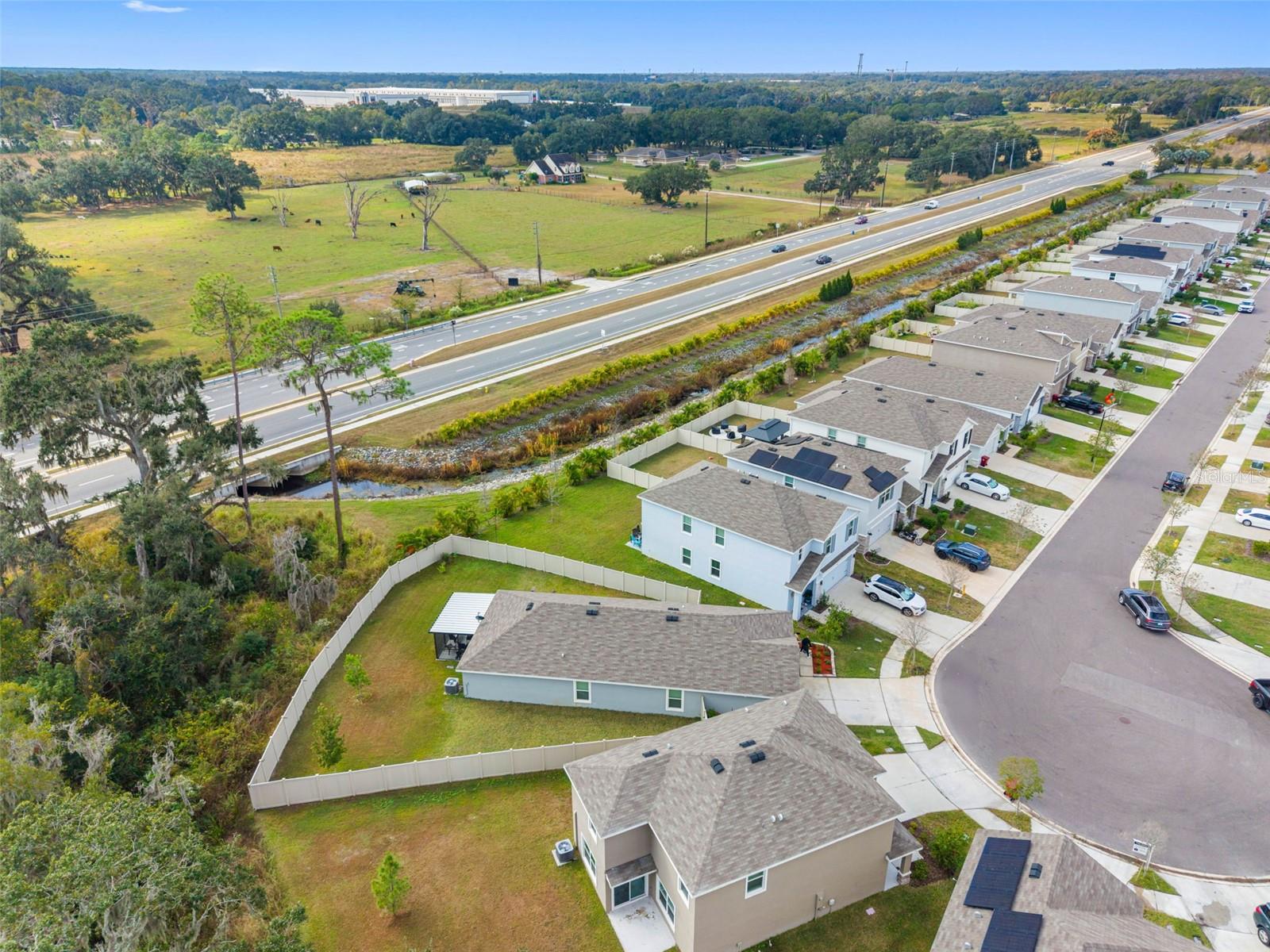 Image 42 of 54 For 1676 Hazy Sea Drive