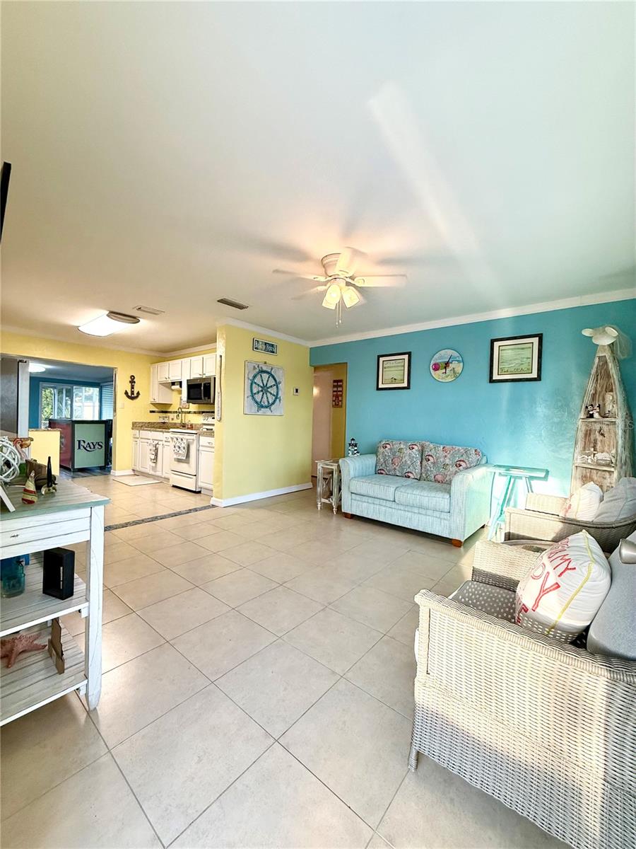 Image 11 of 32 For 43 Hibiscus Drive