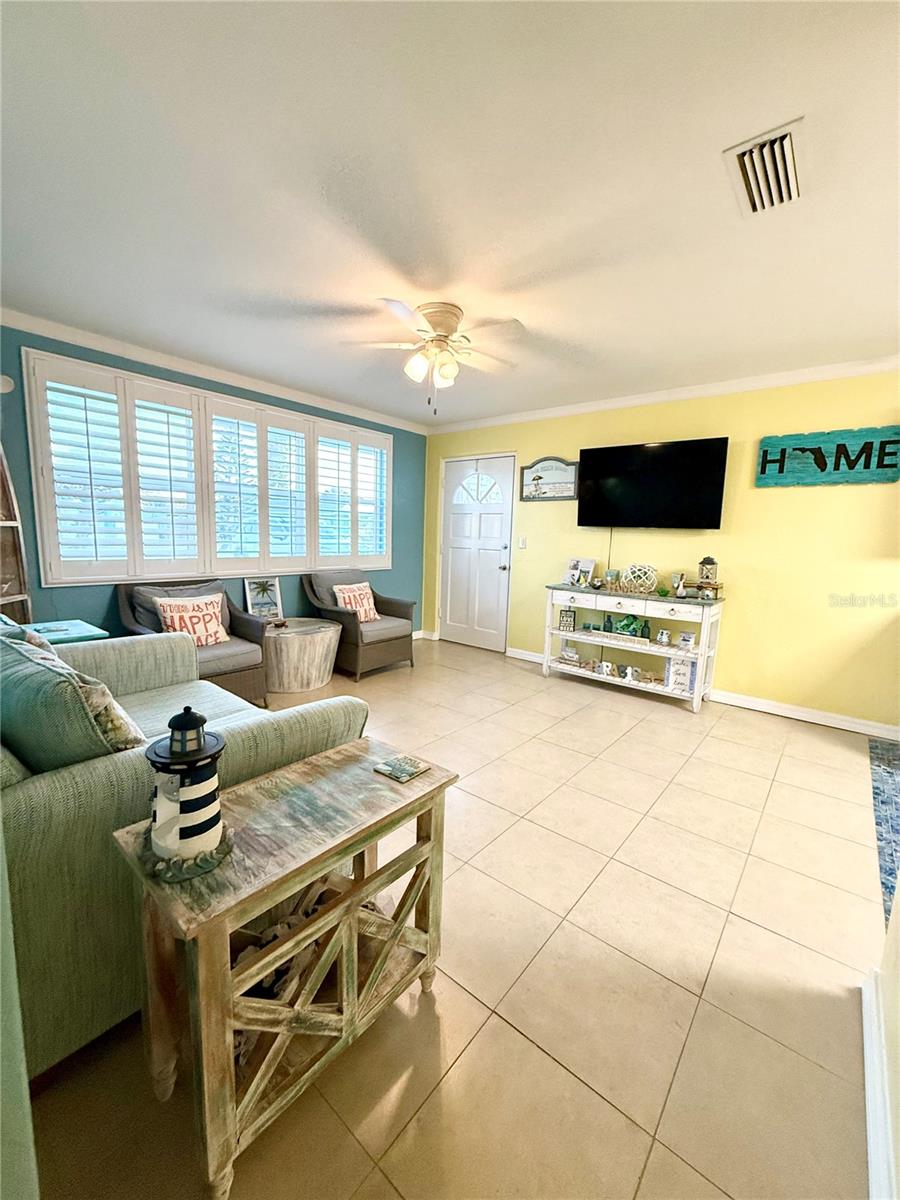 Image 16 of 32 For 43 Hibiscus Drive