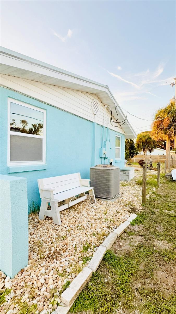 Image 28 of 32 For 43 Hibiscus Drive