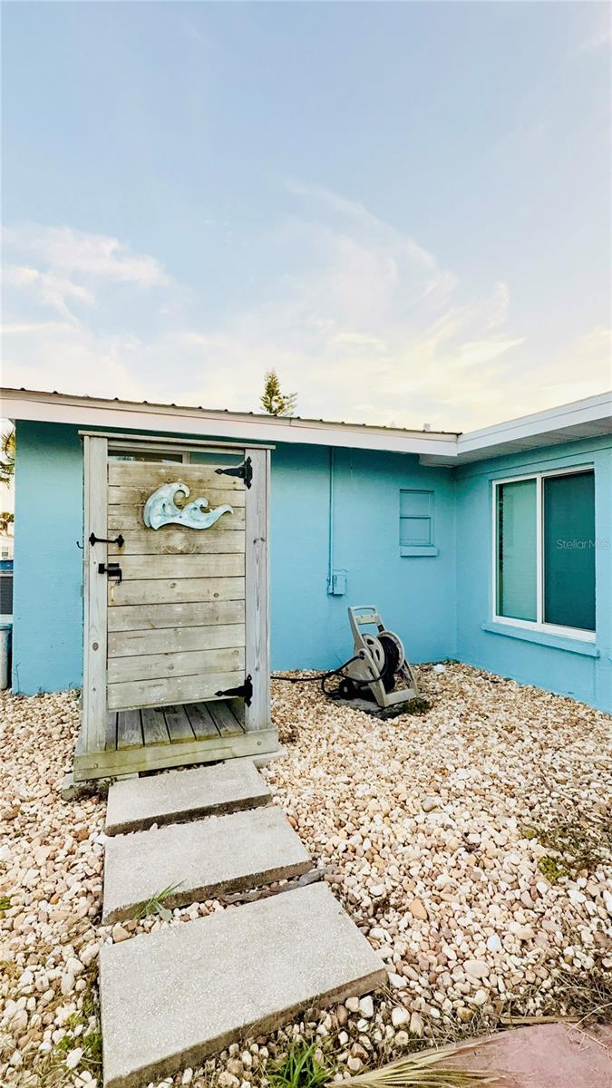 Image 31 of 32 For 43 Hibiscus Drive