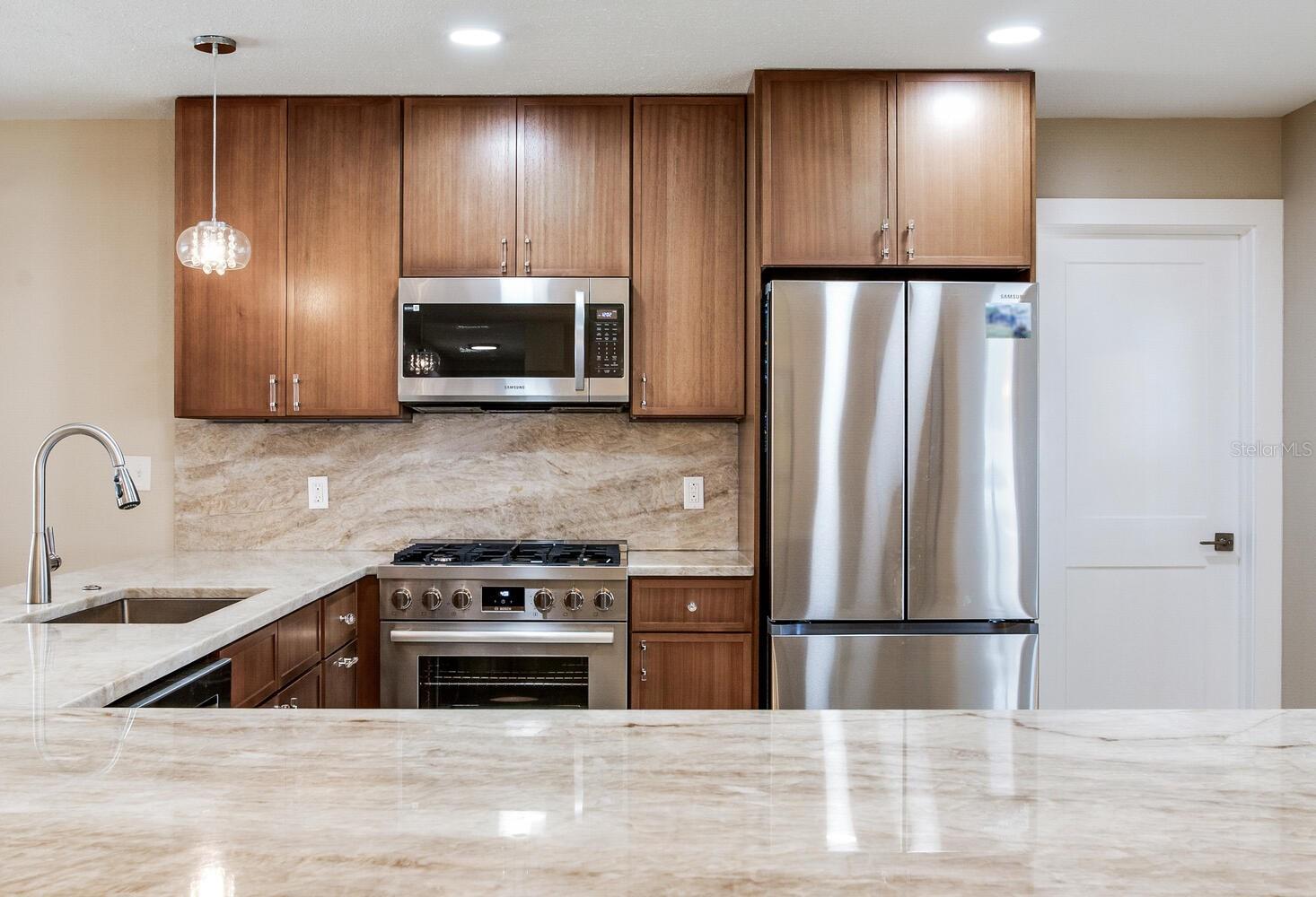 Image 12 of 56 For 5028 42nd Street S