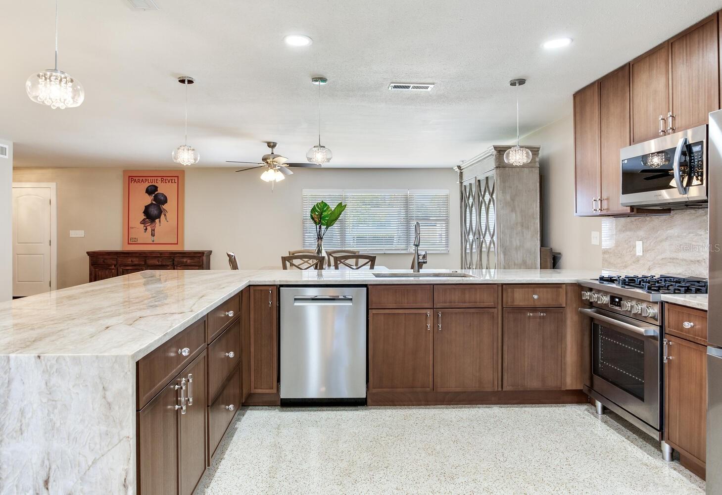 Image 13 of 56 For 5028 42nd Street S