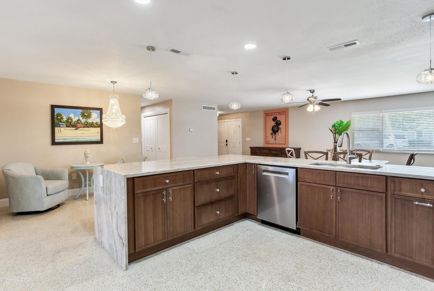 Image 17 of 56 For 5028 42nd Street S