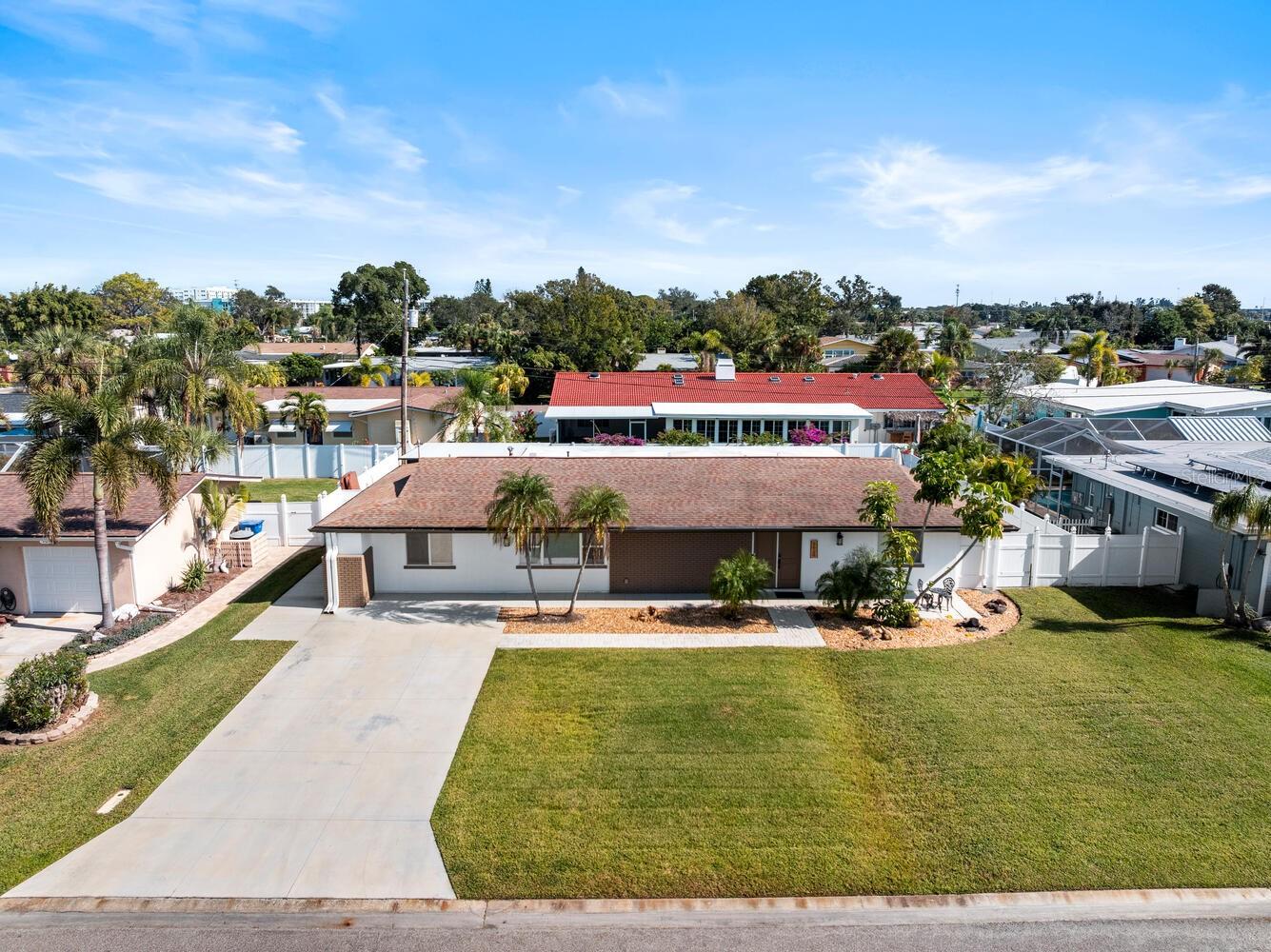 Image 2 of 56 For 5028 42nd Street S