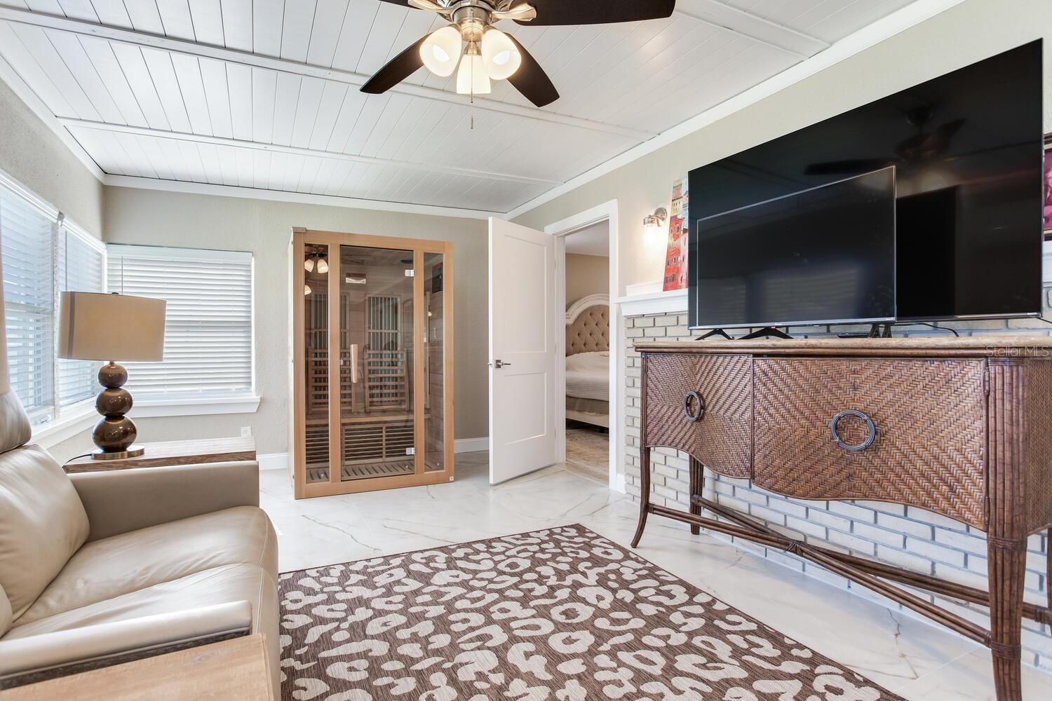 Image 20 of 56 For 5028 42nd Street S