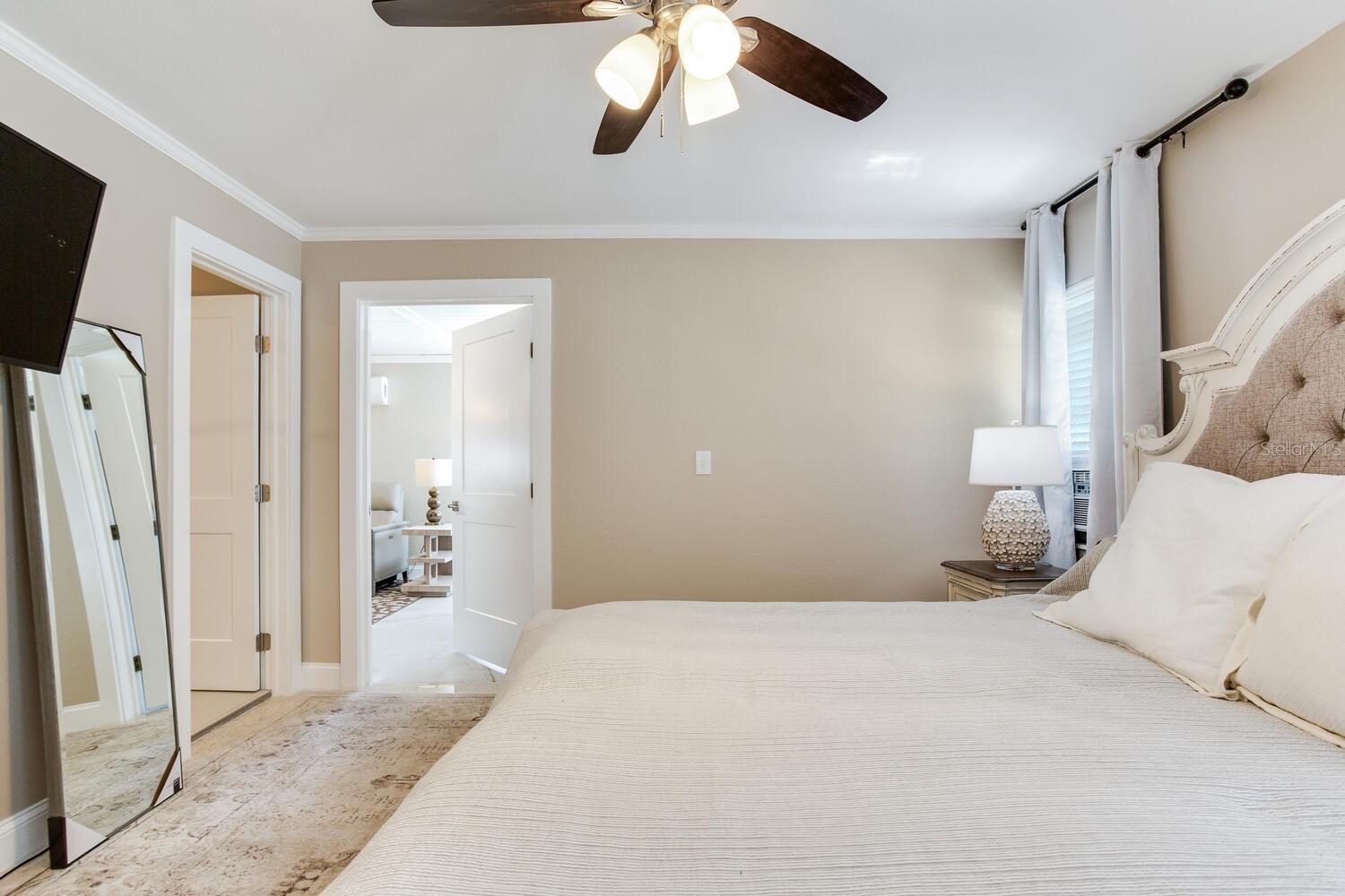 Image 27 of 56 For 5028 42nd Street S