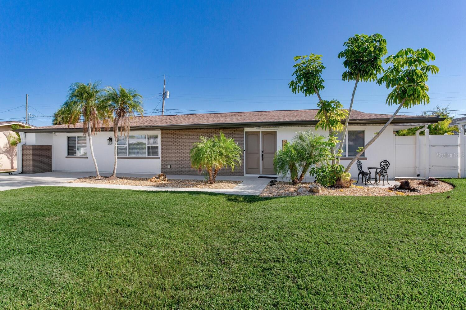 Image 3 of 56 For 5028 42nd Street S