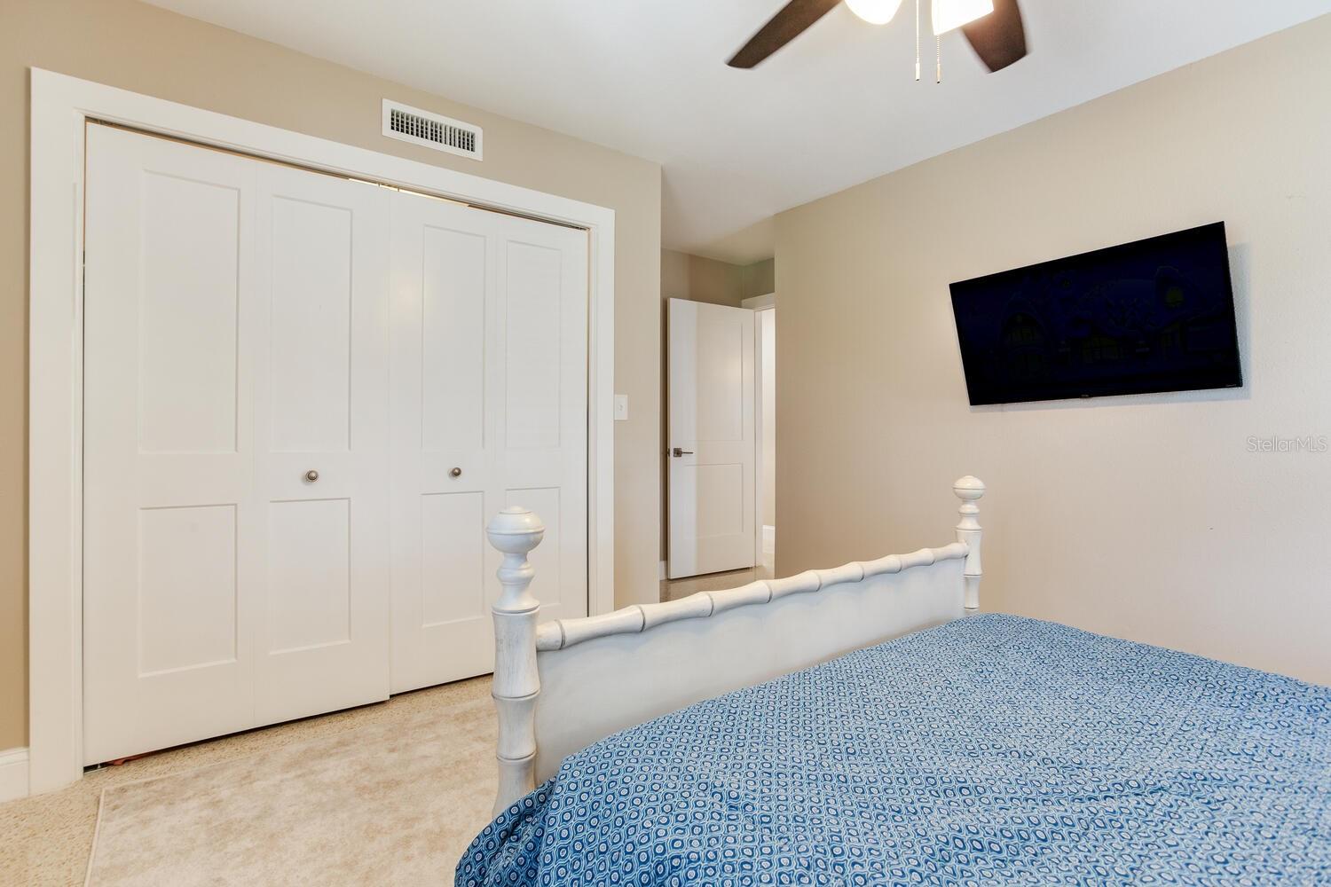 Image 32 of 56 For 5028 42nd Street S