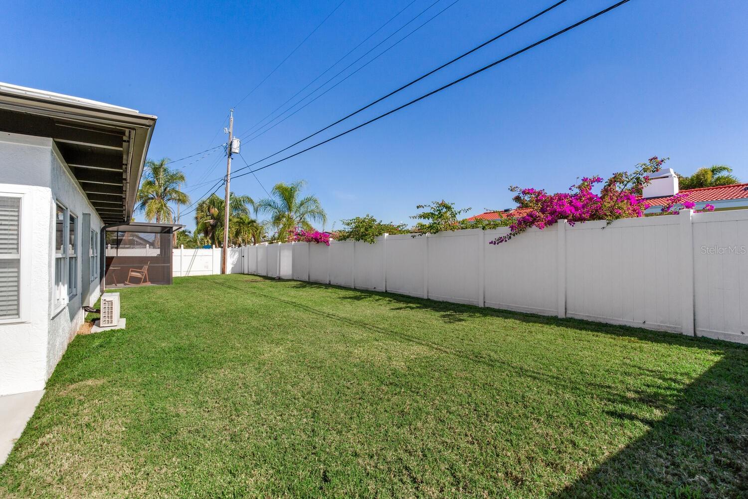 Image 40 of 56 For 5028 42nd Street S