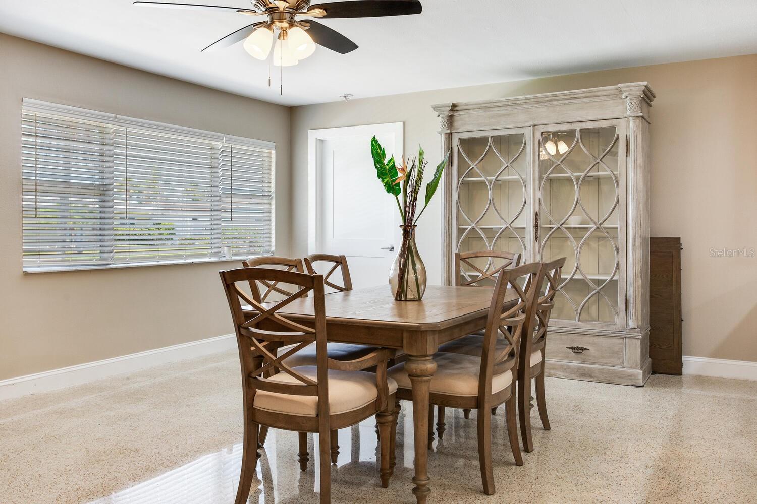 Image 9 of 56 For 5028 42nd Street S