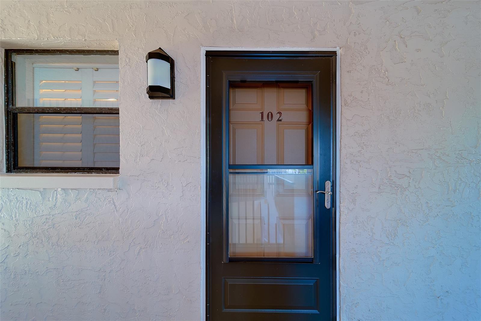 Image 2 of 58 For 18304 Gulf Boulevard 102