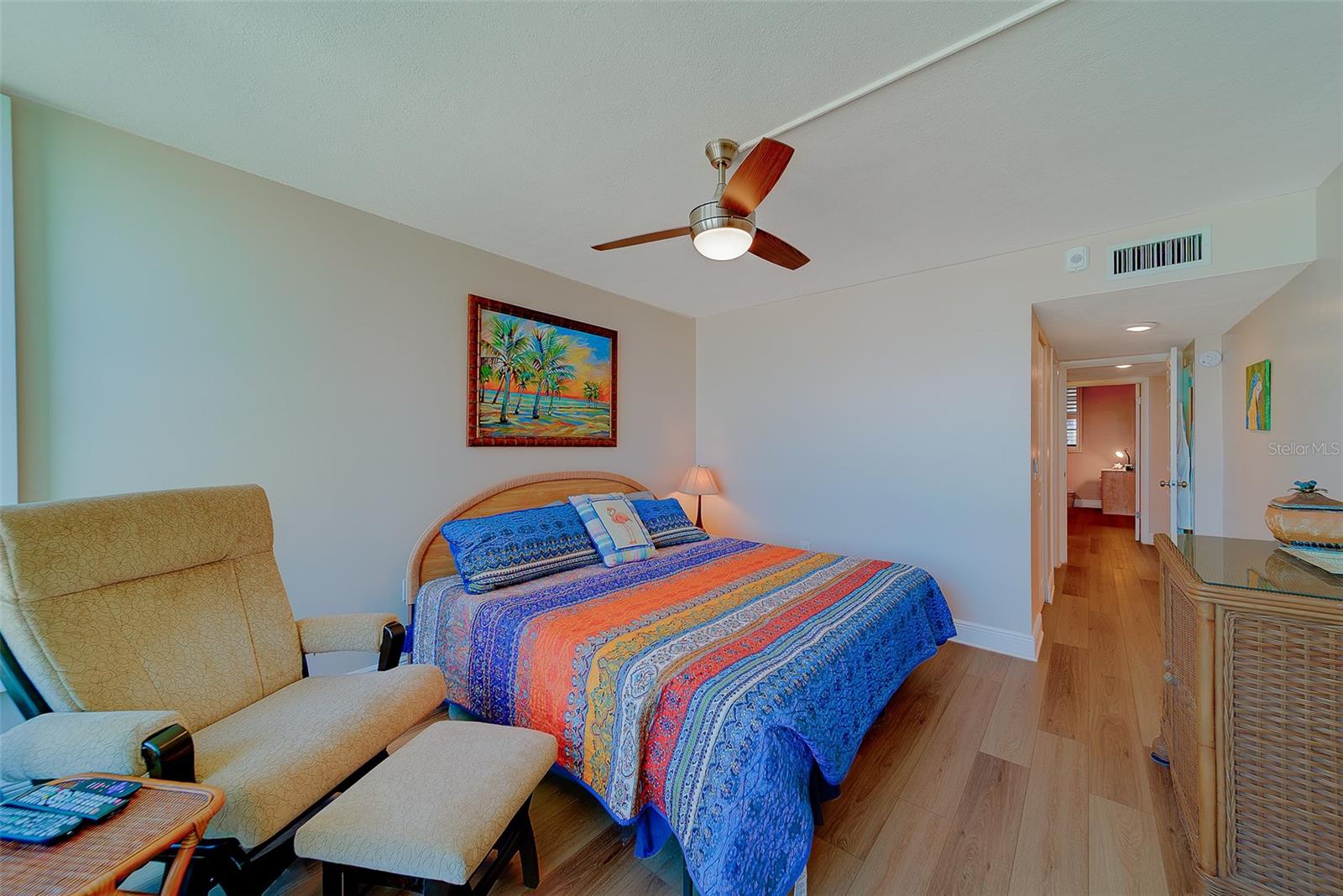 Image 31 of 58 For 18304 Gulf Boulevard 102