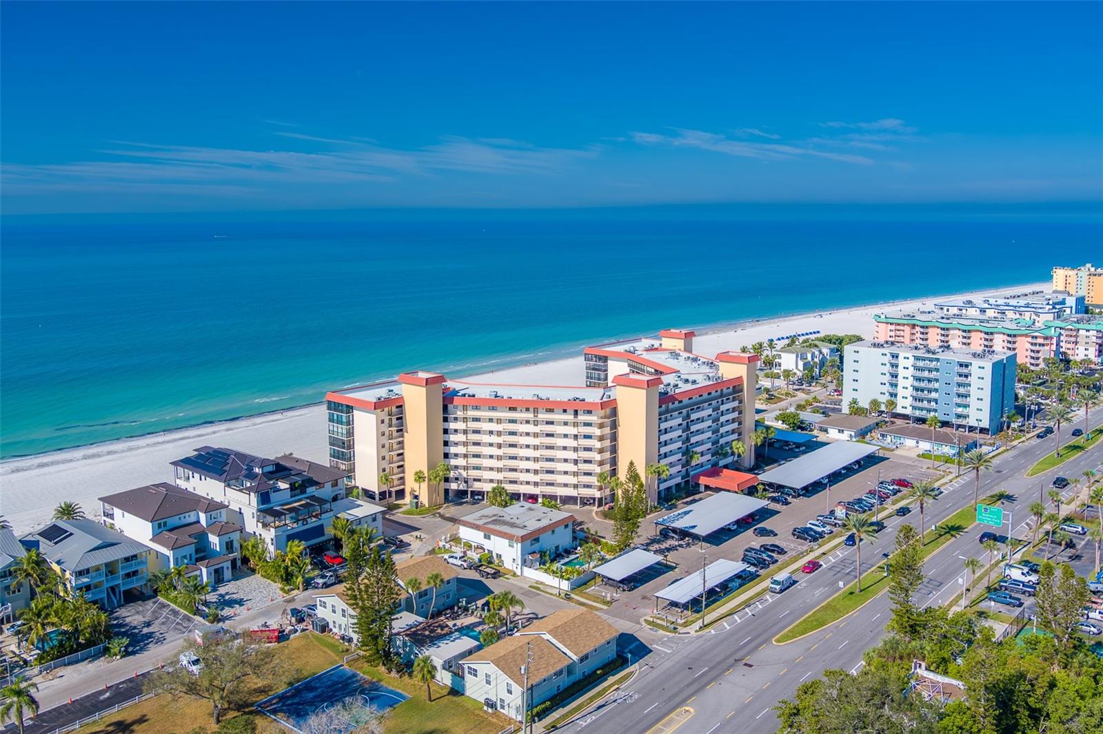 Image 46 of 58 For 18304 Gulf Boulevard 102