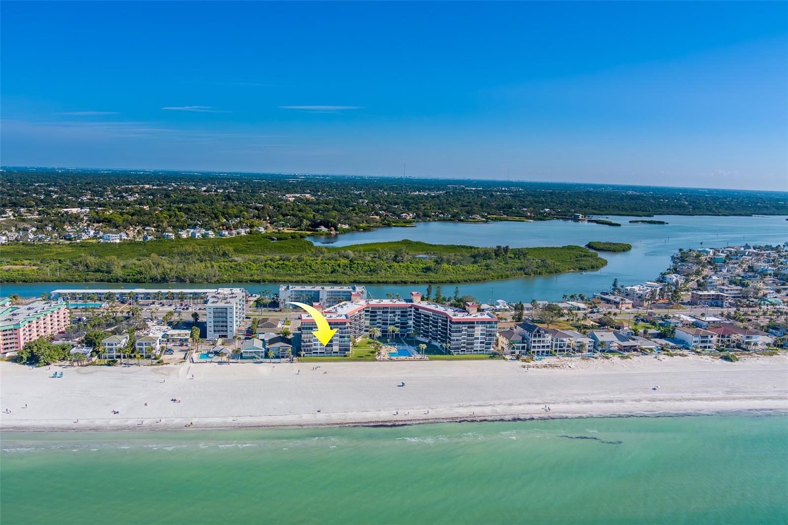 Image 55 of 58 For 18304 Gulf Boulevard 102