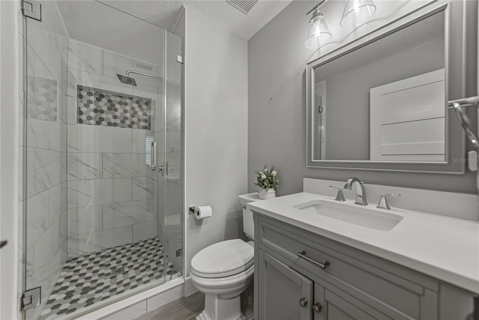 Image 18 of 49 For 7616 Sherrill Street