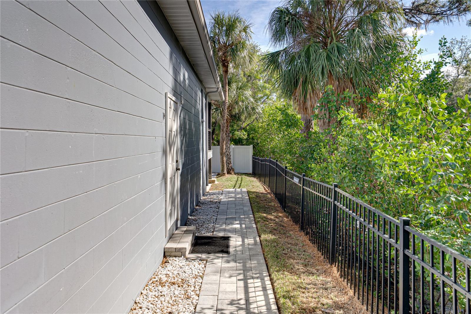 Image 24 of 49 For 7616 Sherrill Street