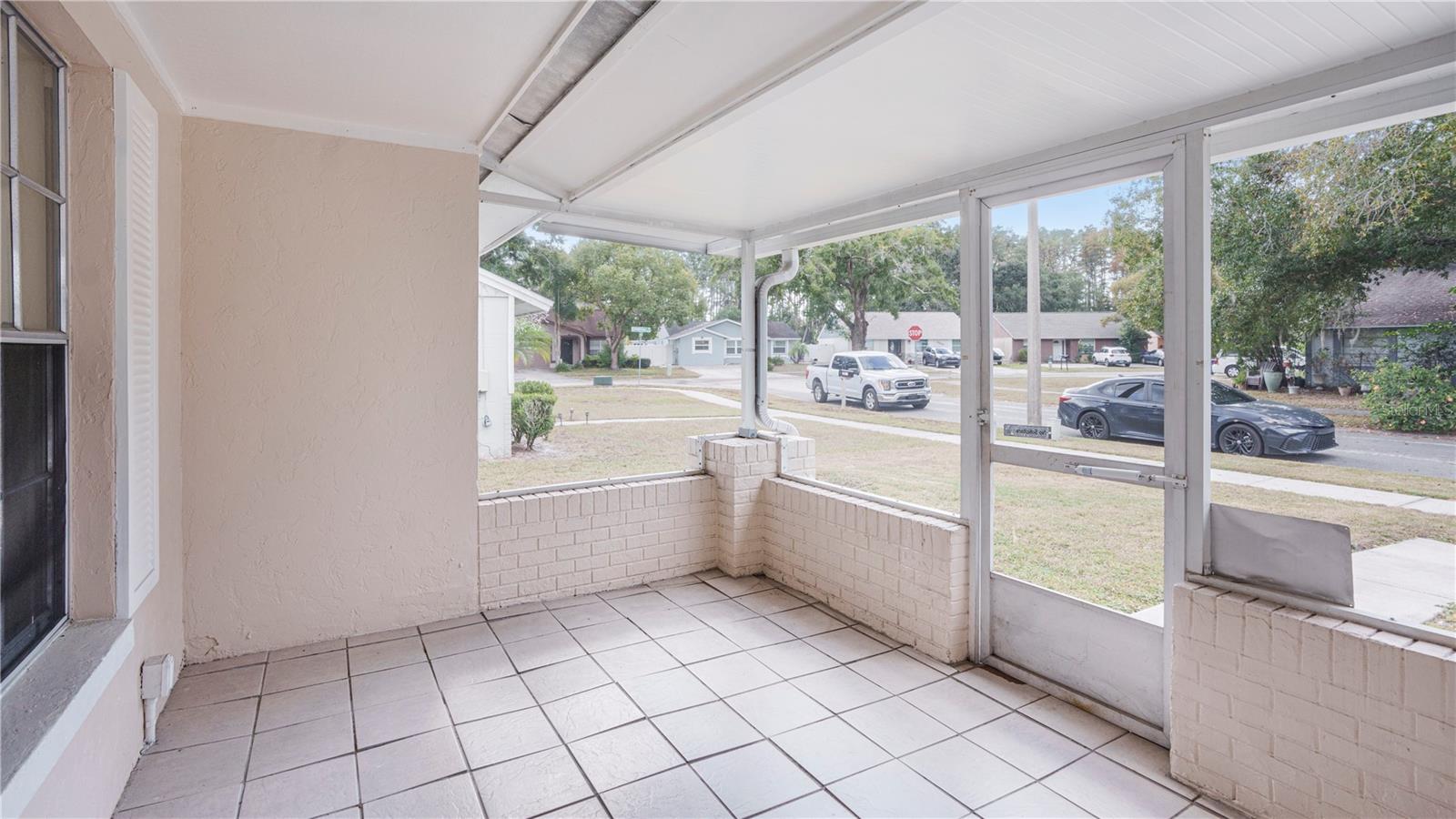 Image 5 of 32 For 16003 Sharewood Drive