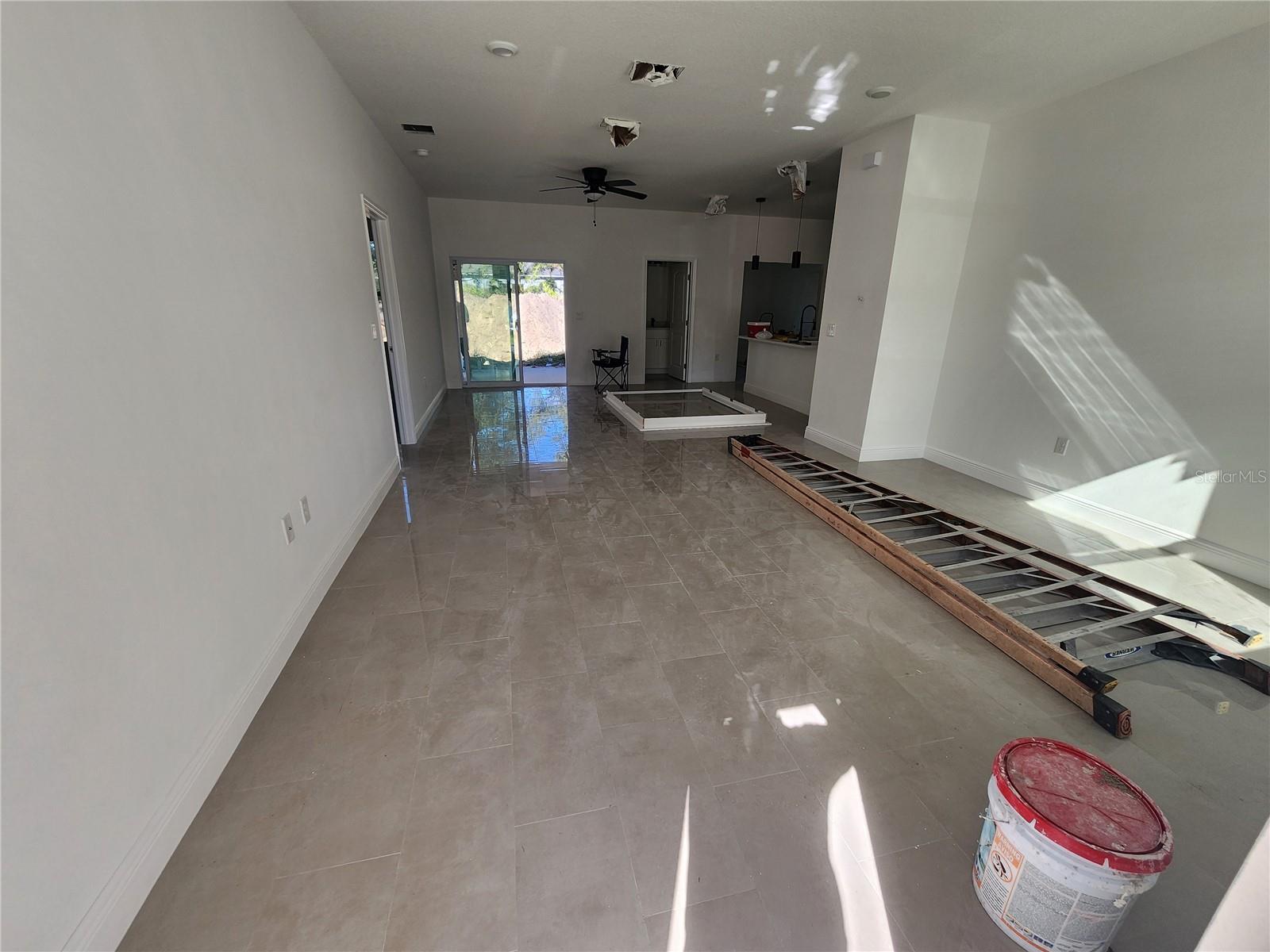 Image 3 of 7 For 612 Waycross Road Sw