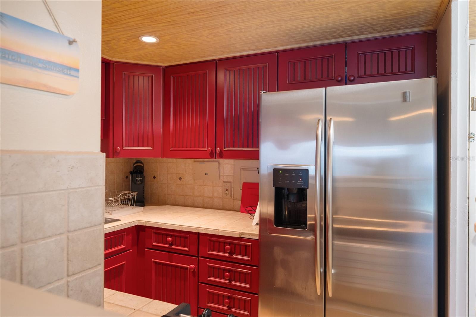 Image 21 of 46 For 880 Mandalay Avenue S405