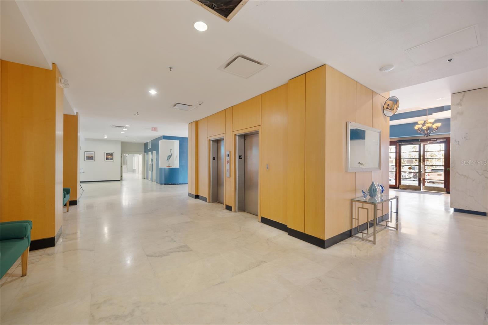 Image 43 of 46 For 880 Mandalay Avenue S405