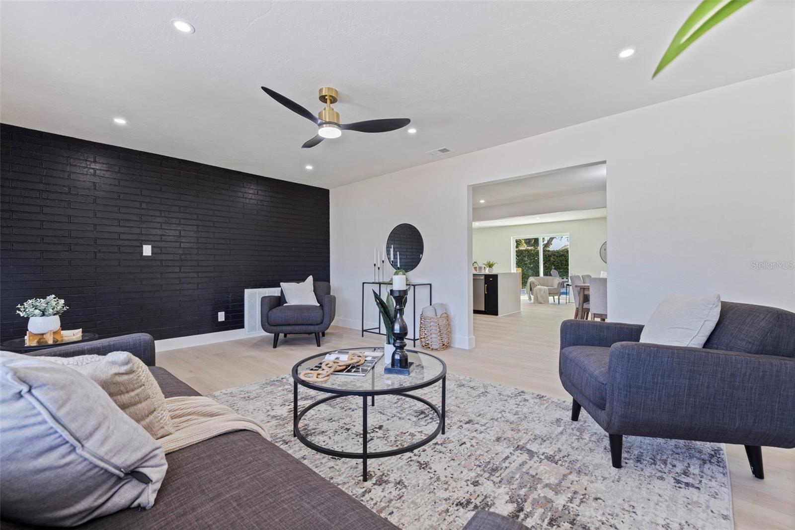 Image 8 of 45 For 6550 20th Street S