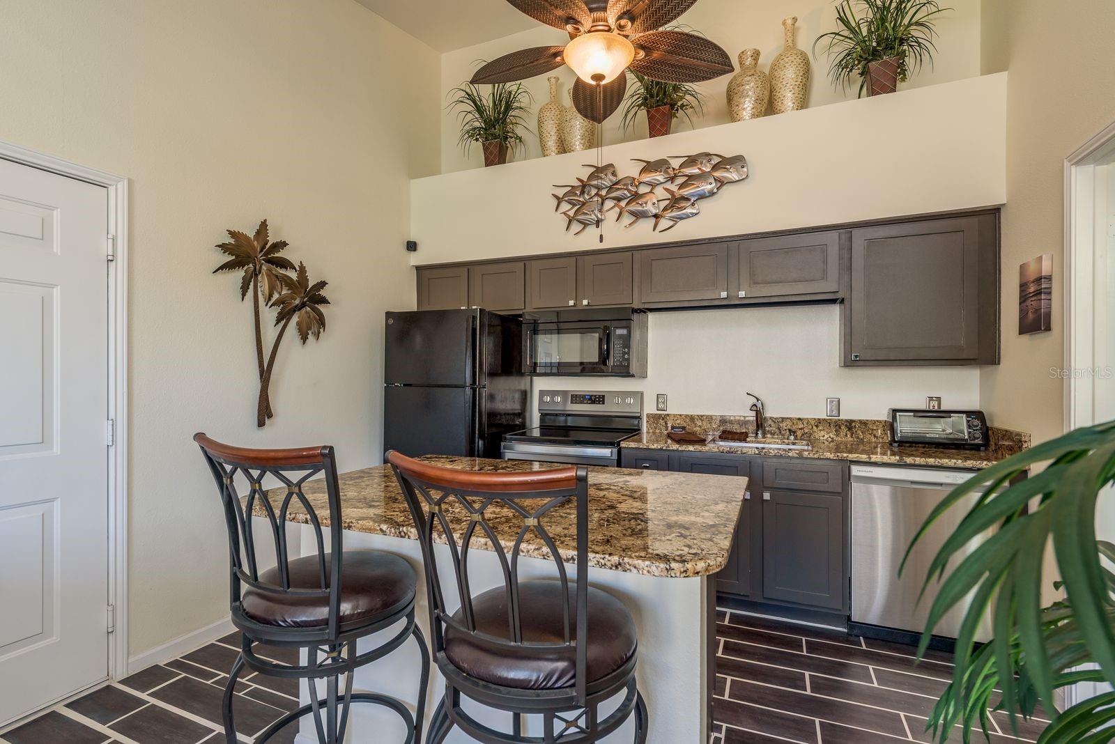 Image 13 of 34 For 1240 Missouri Avenue 414