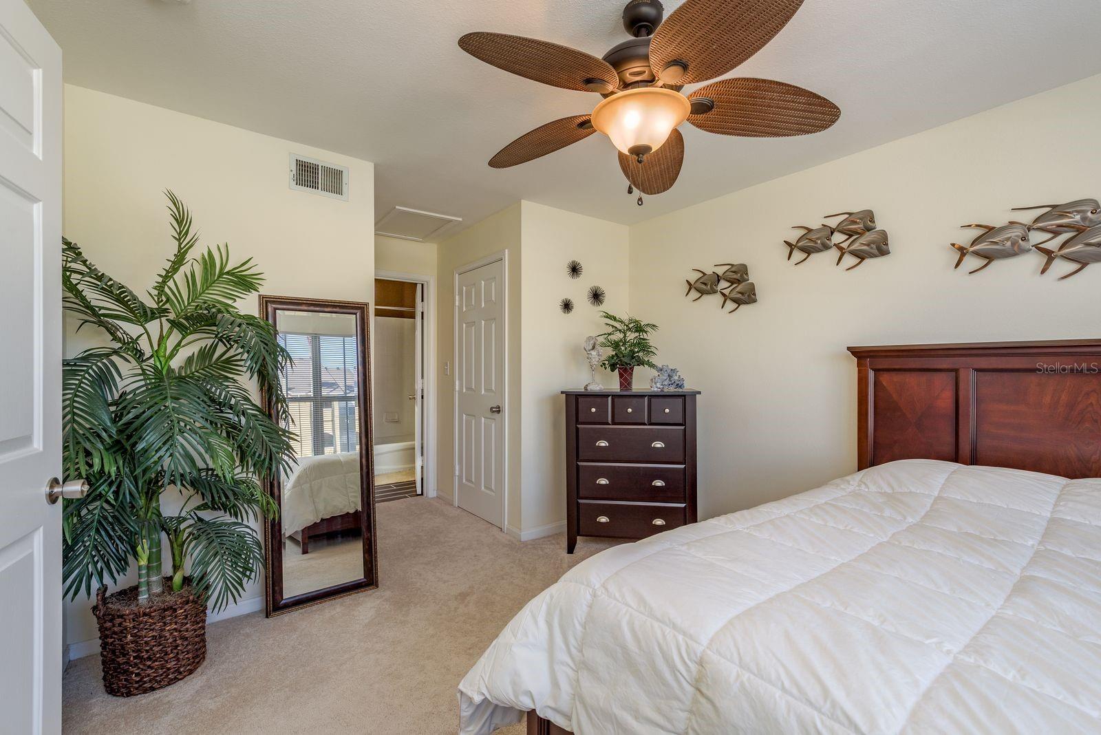 Image 18 of 34 For 1240 Missouri Avenue 414