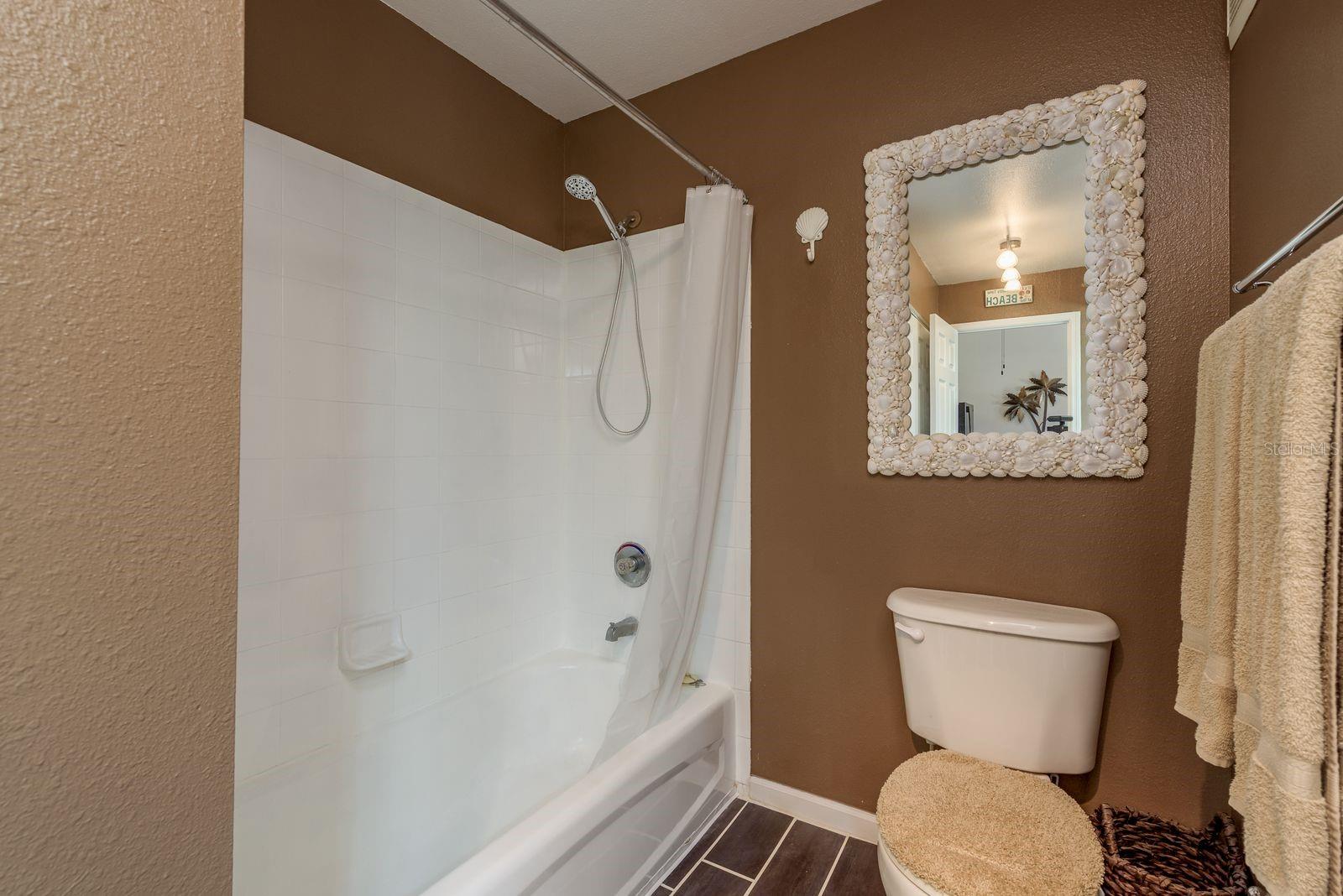 Image 20 of 34 For 1240 Missouri Avenue 414