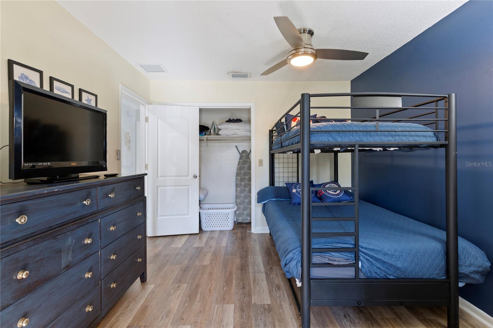 Image 17 of 49 For 7301 Twelve Oaks Boulevard