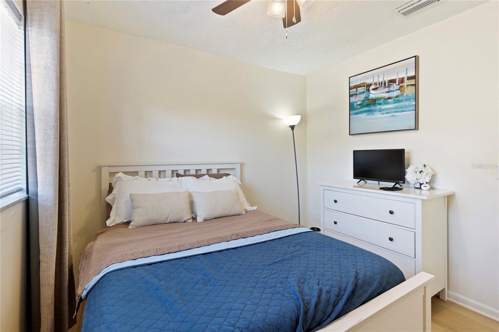 Image 23 of 49 For 7301 Twelve Oaks Boulevard