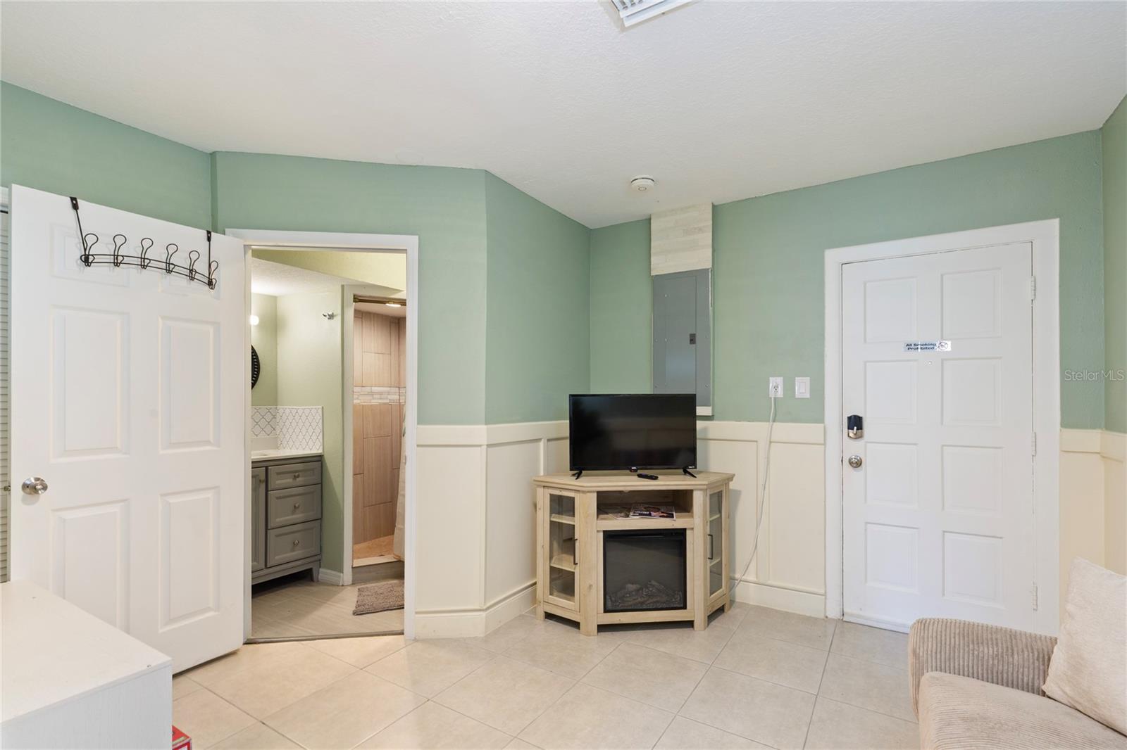 Image 34 of 49 For 7301 Twelve Oaks Boulevard