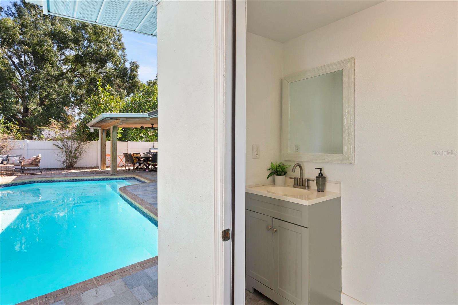 Image 42 of 49 For 7301 Twelve Oaks Boulevard