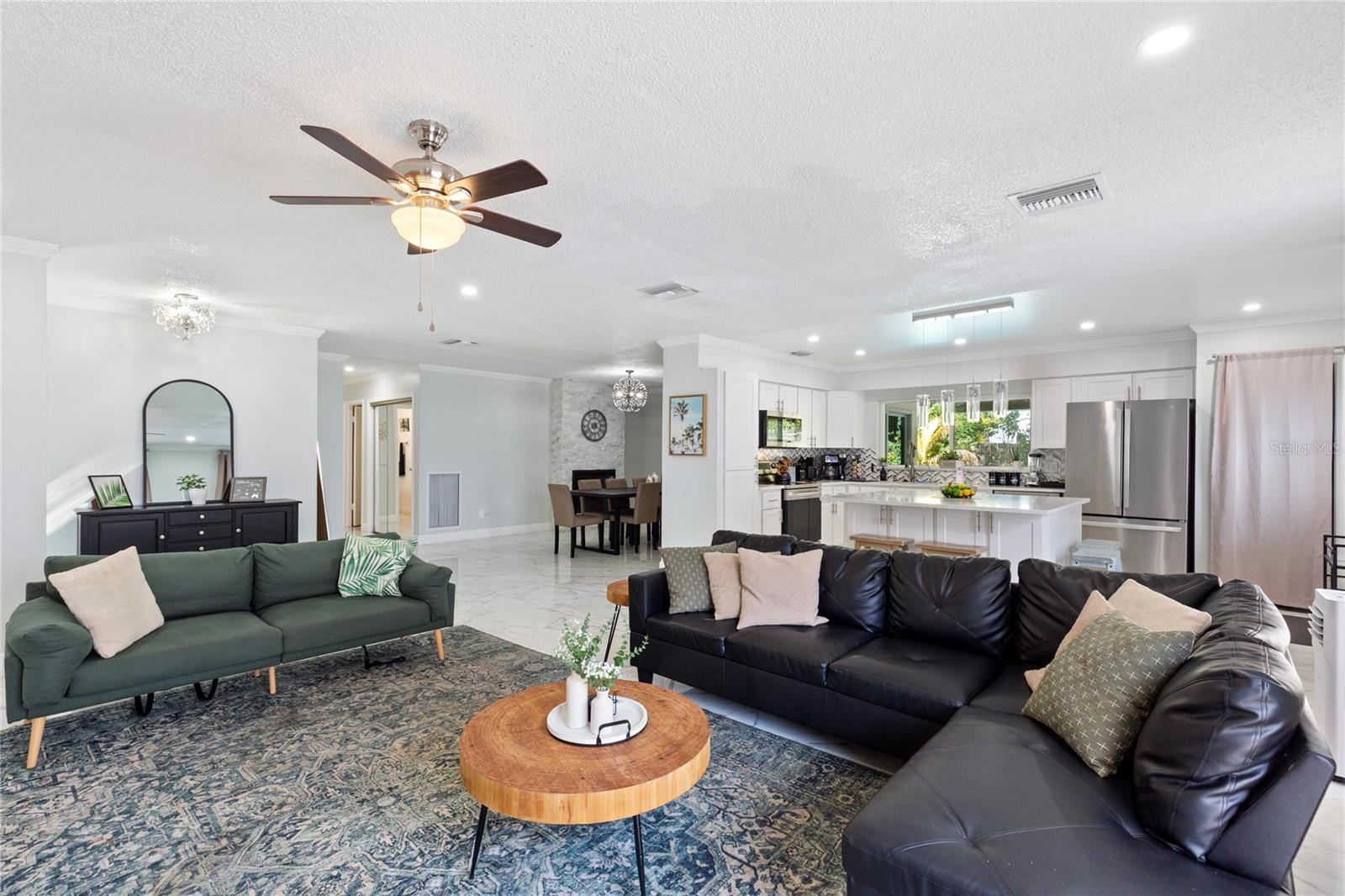 Image 6 of 49 For 7301 Twelve Oaks Boulevard