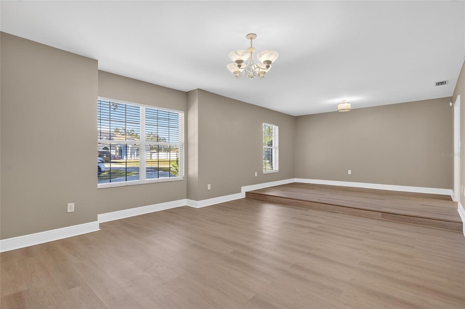 Image 10 of 97 For 2008 58th Street