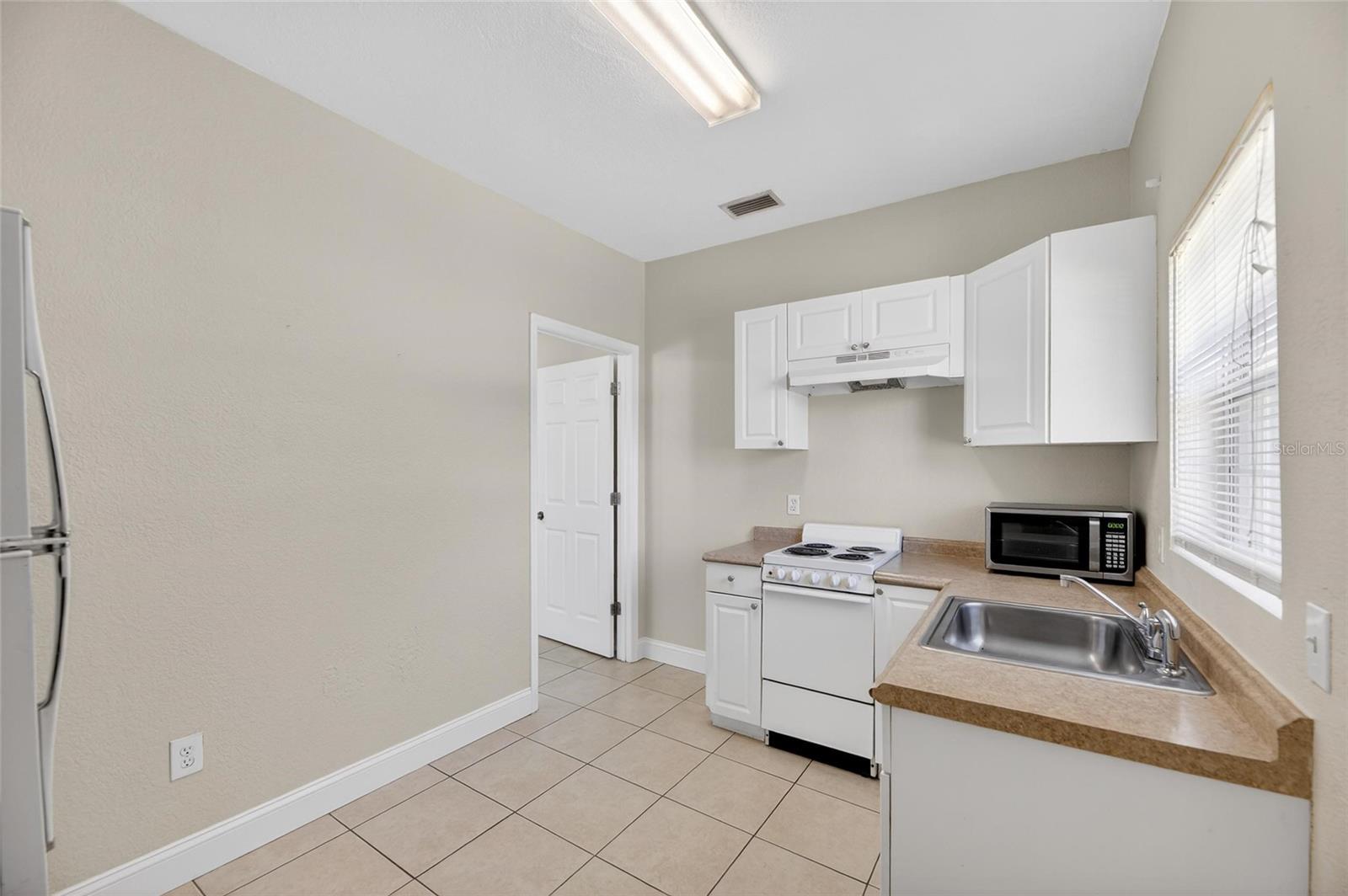 Image 68 of 97 For 2008 58th Street