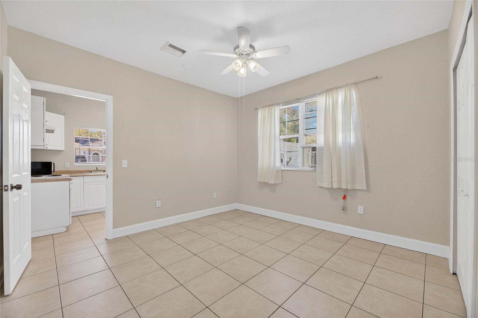 Image 76 of 97 For 2008 58th Street