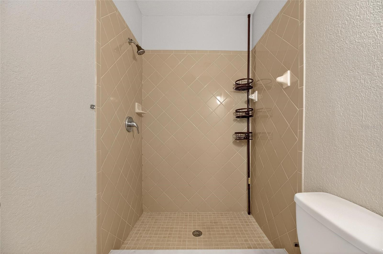 Image 80 of 97 For 2008 58th Street