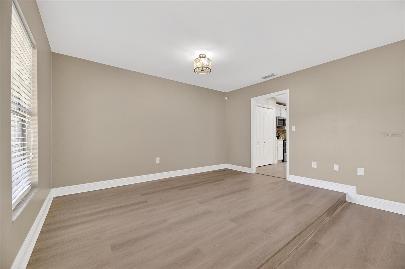 Image 9 of 97 For 2008 58th Street