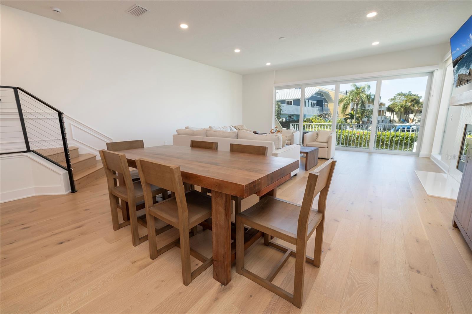 Image 12 of 50 For 372 Larboard Way