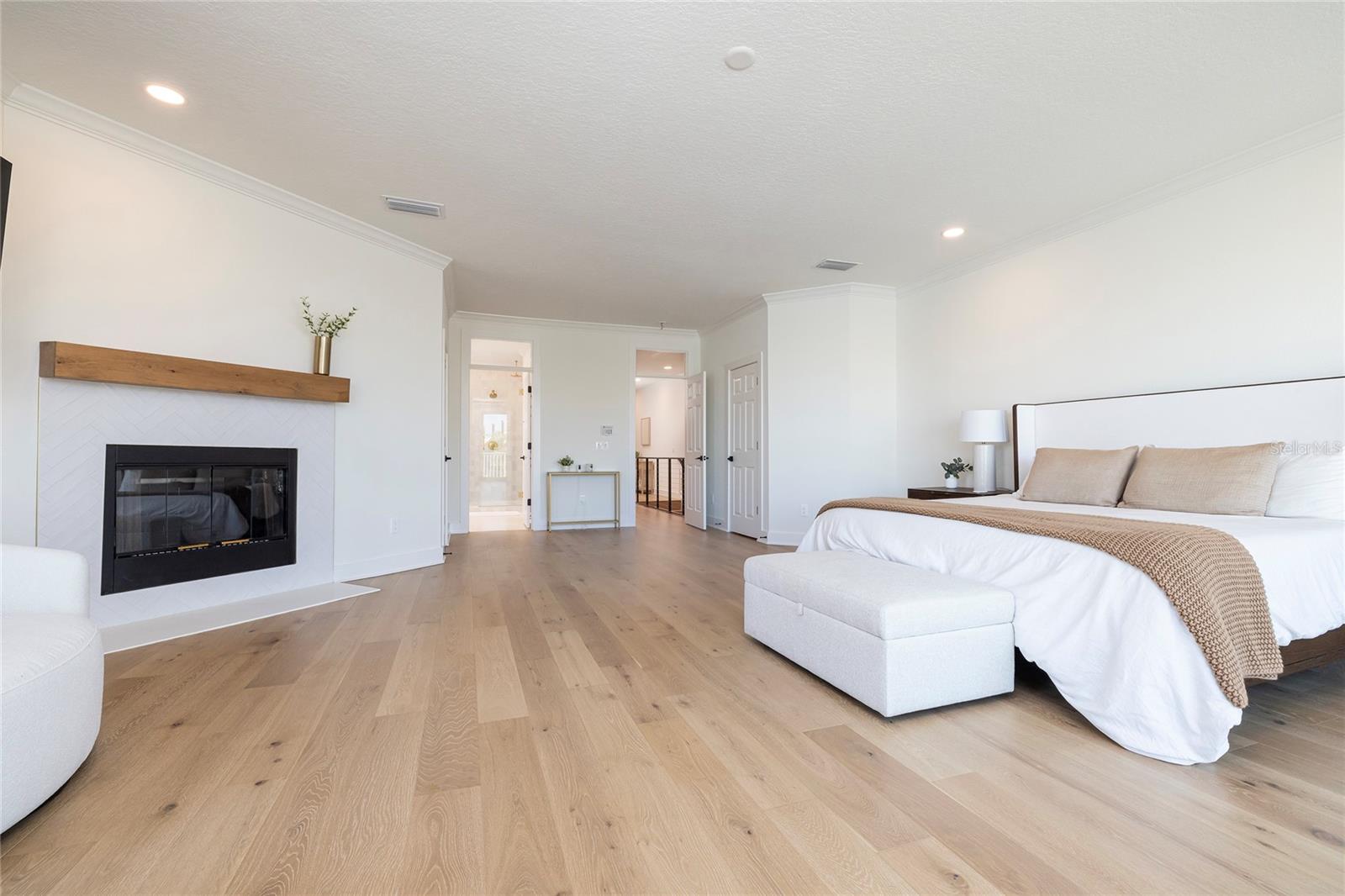 Image 23 of 50 For 372 Larboard Way