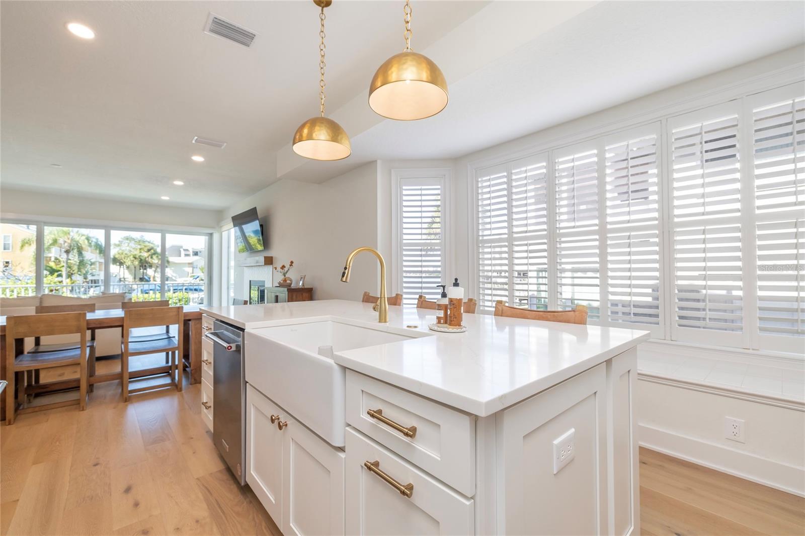 Image 7 of 50 For 372 Larboard Way