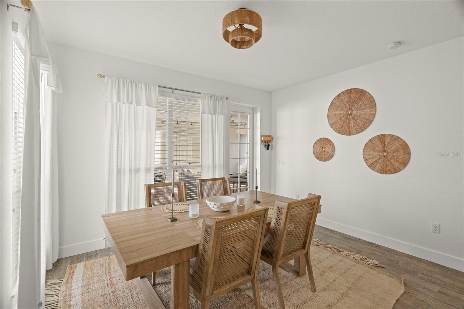 Listing photo id 19 for 3500 Cowart Street