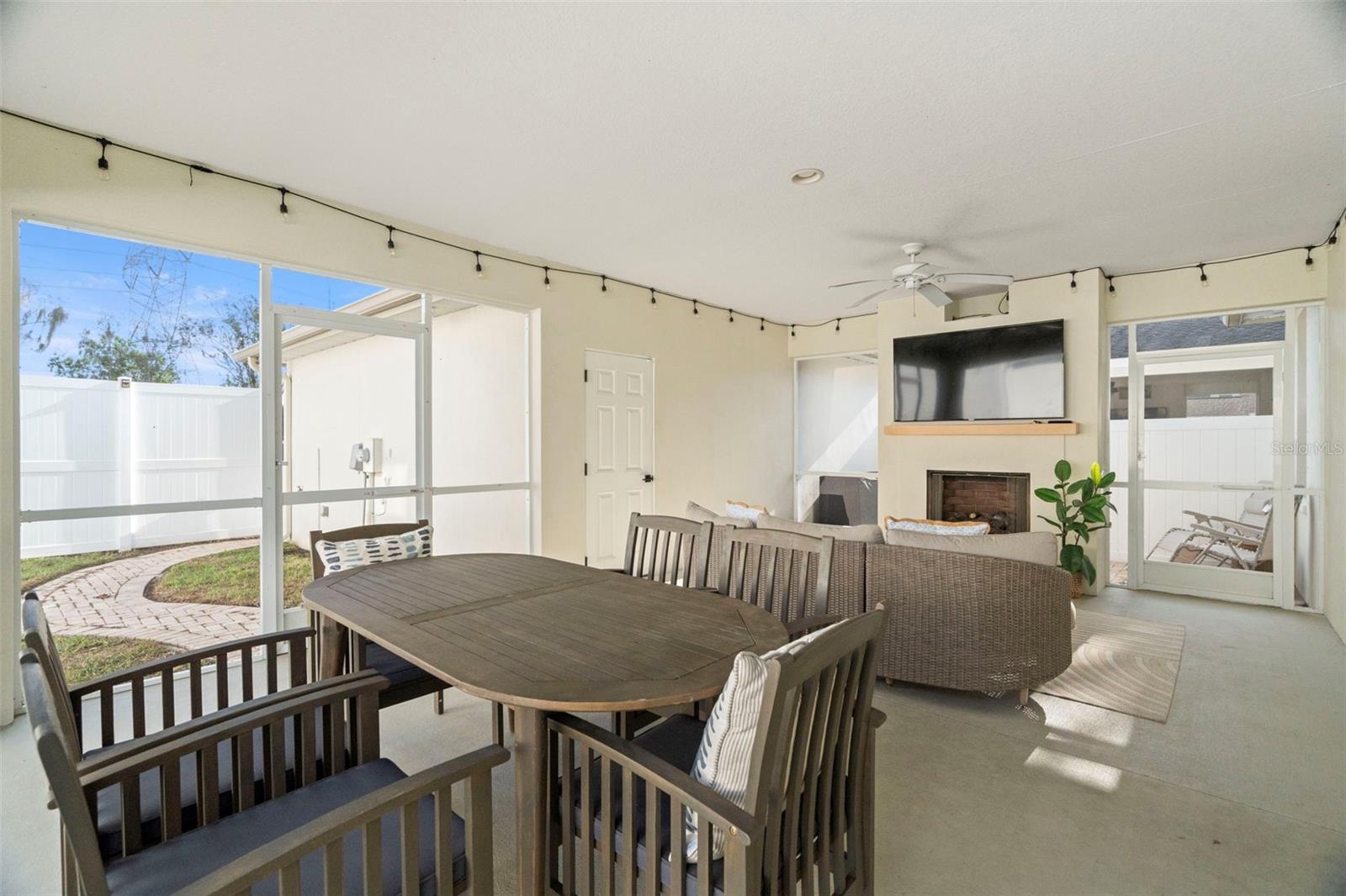 Listing photo id 27 for 3500 Cowart Street