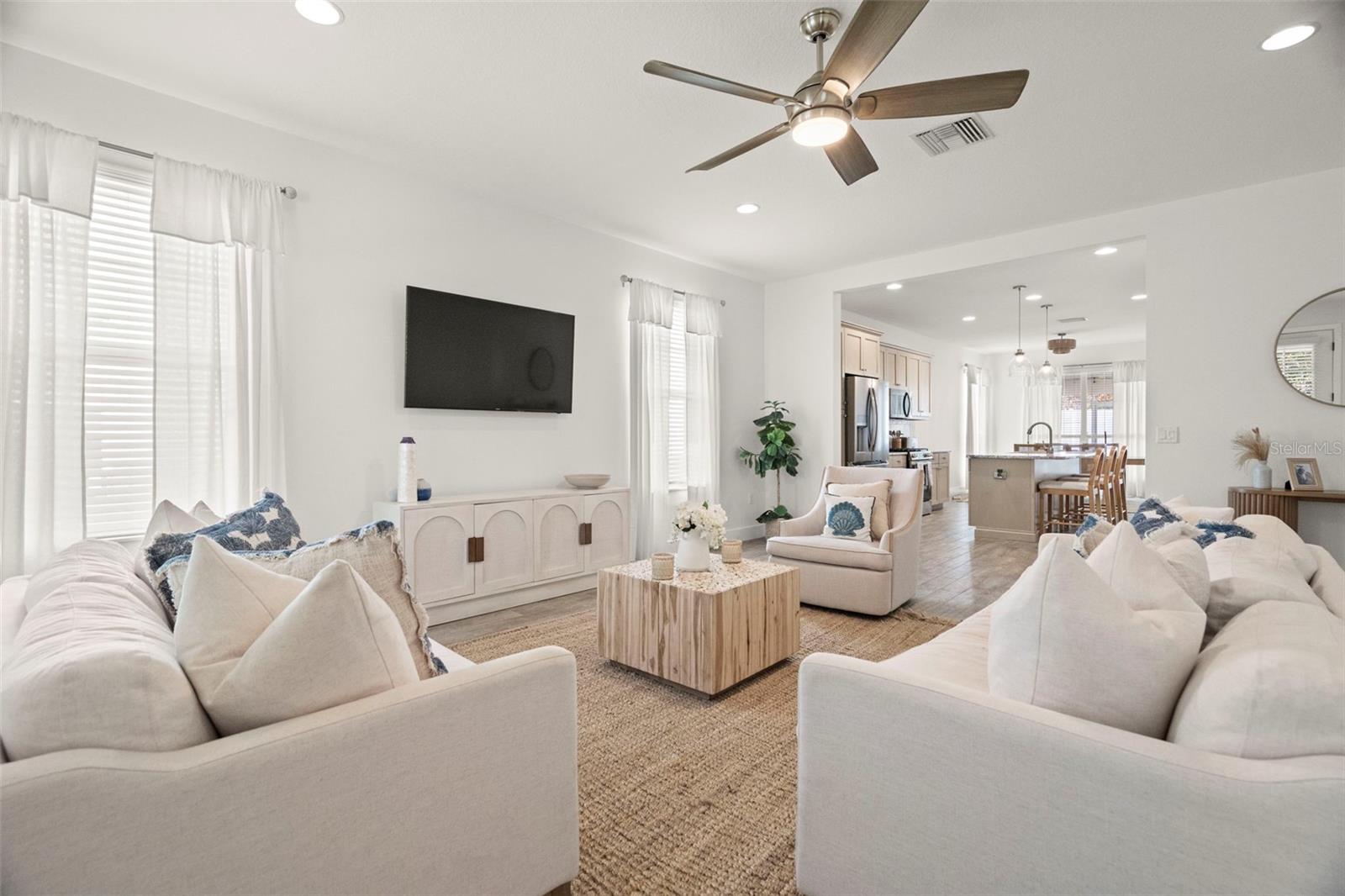 Listing photo id 1 for 3500 Cowart Street