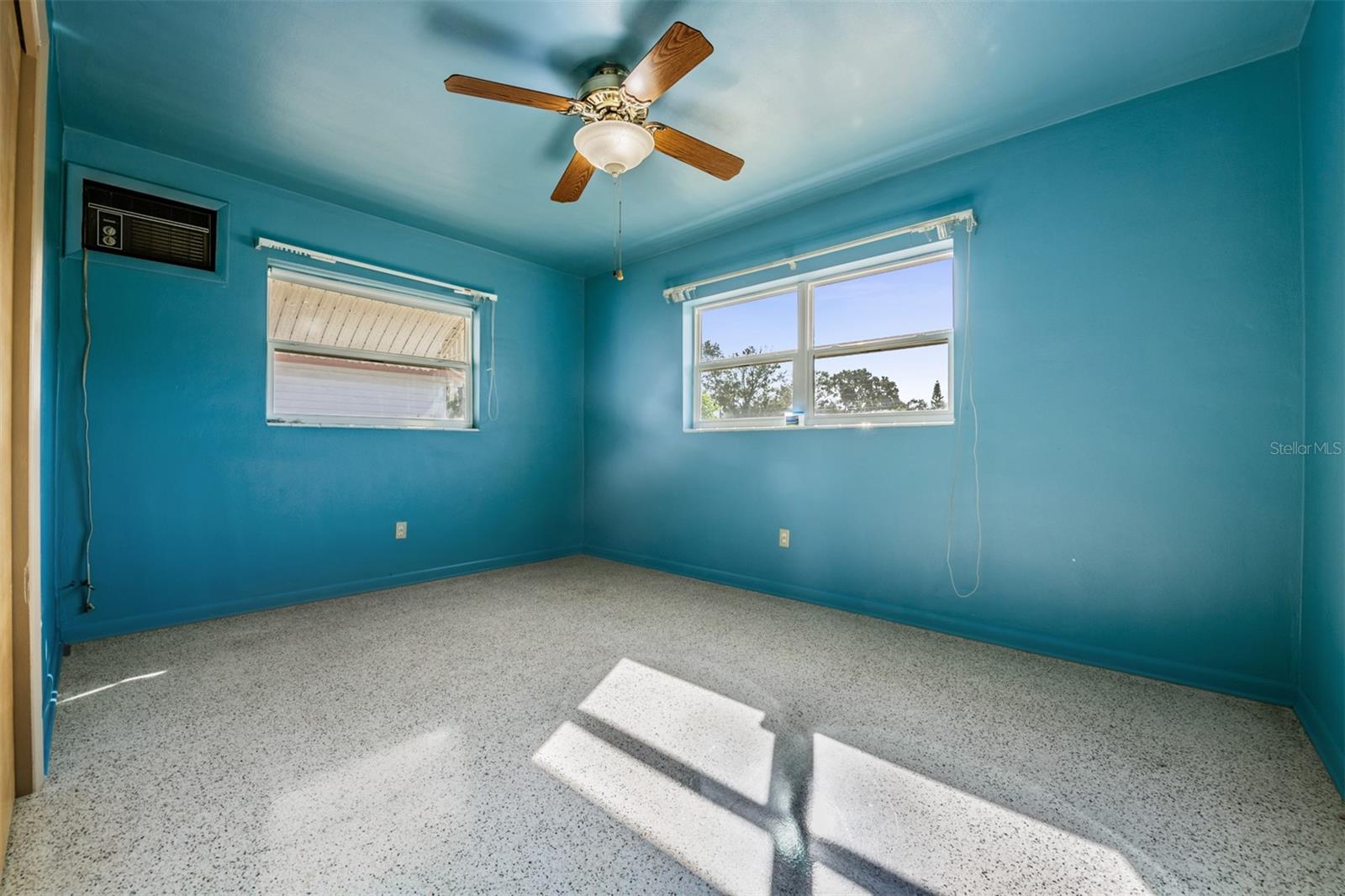 Image 5 of 26 For 2208 Coit Road