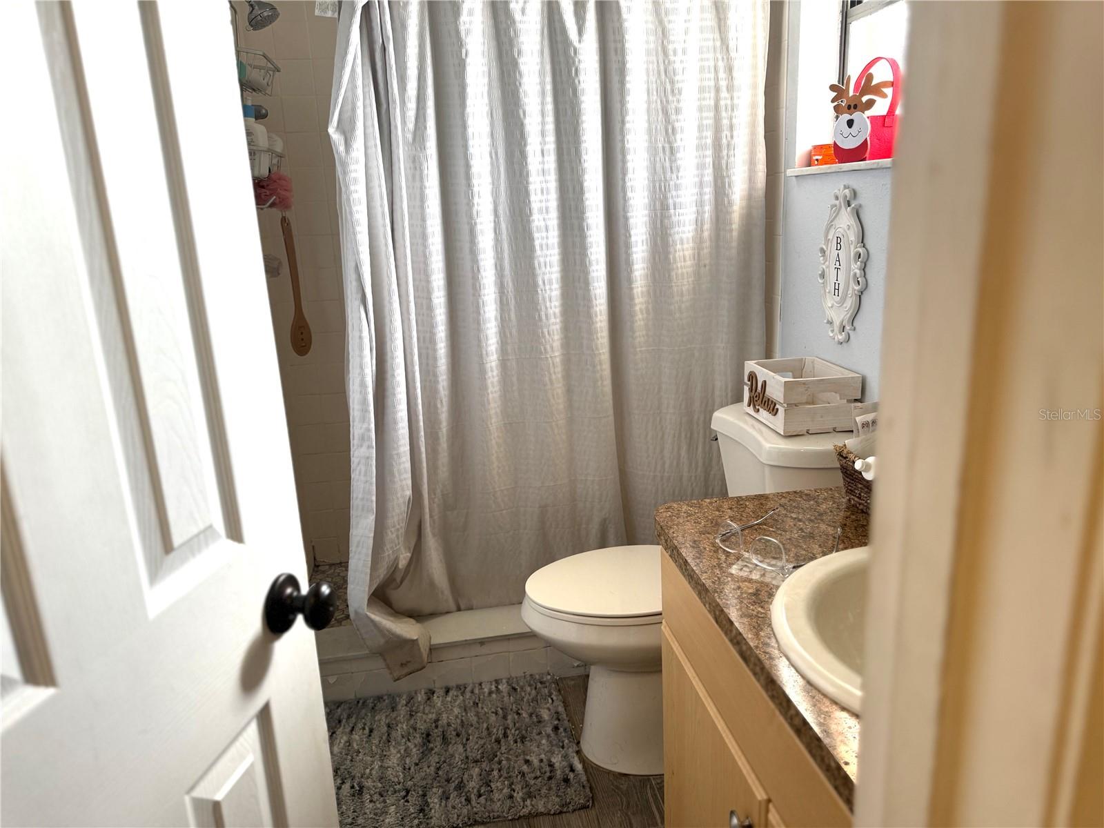 Image 11 of 23 For 2287 Amherst Avenue