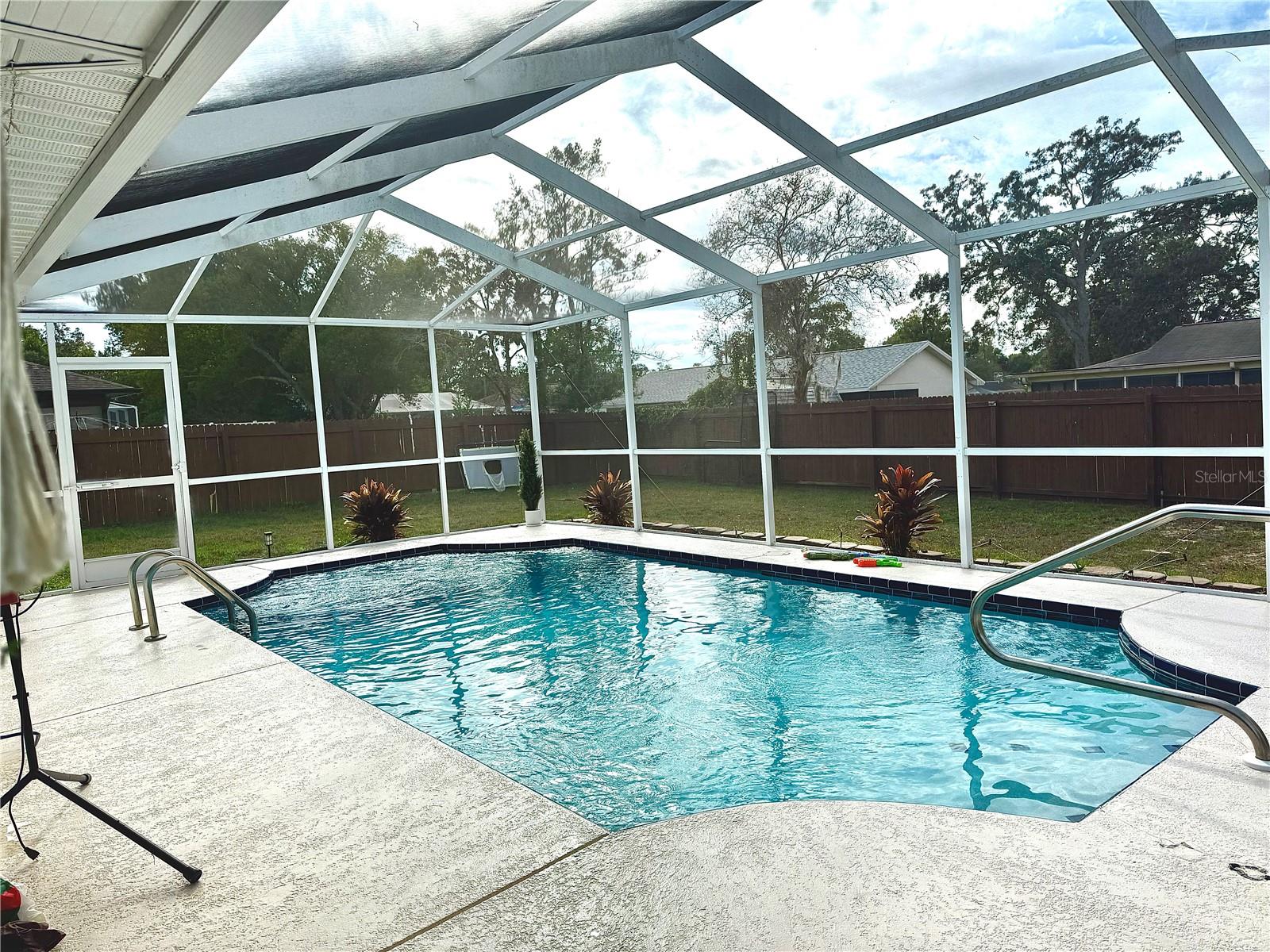 Image 18 of 23 For 2287 Amherst Avenue