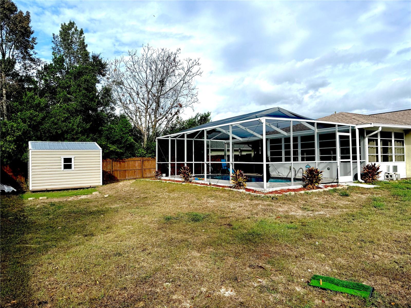 Image 20 of 23 For 2287 Amherst Avenue