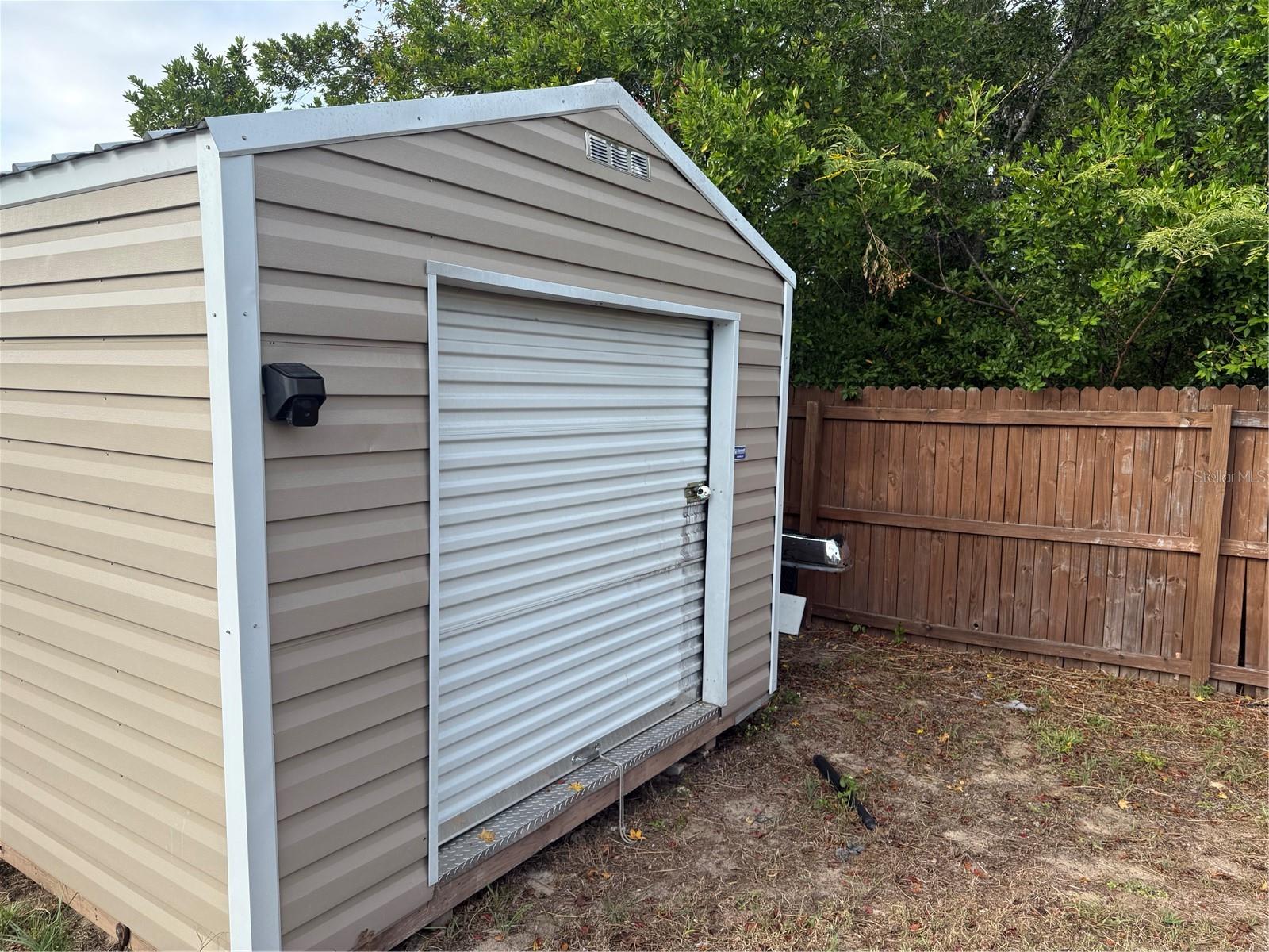 Image 21 of 23 For 2287 Amherst Avenue